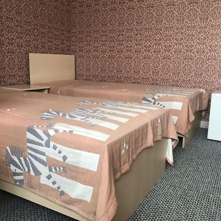 Makenty House Astanaホステル エクステリア 写真