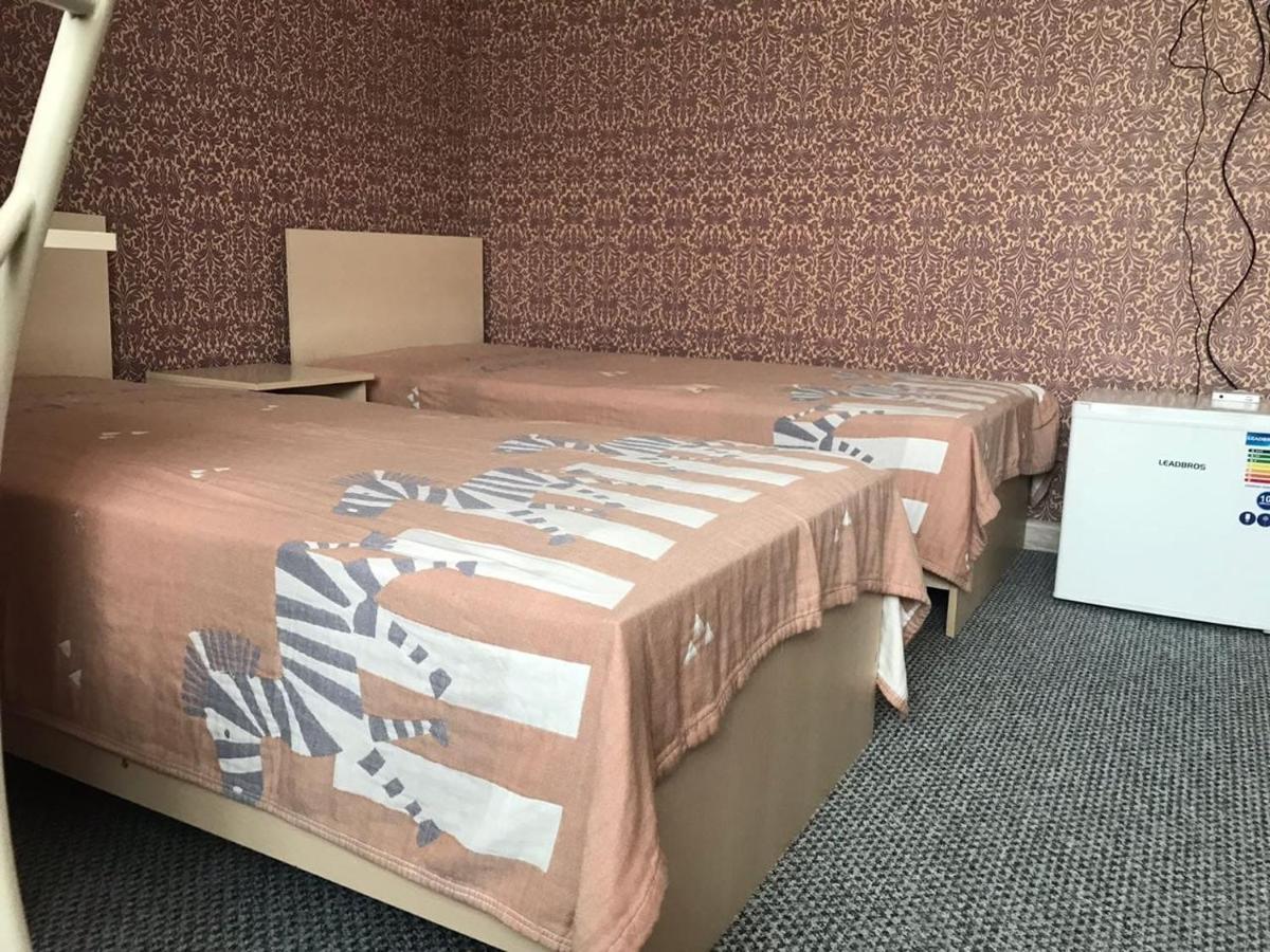 Makenty House Astanaホステル エクステリア 写真