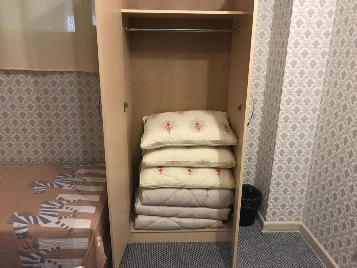 Makenty House Astanaホステル エクステリア 写真